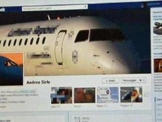 Italian police arrest fake pilot after flight