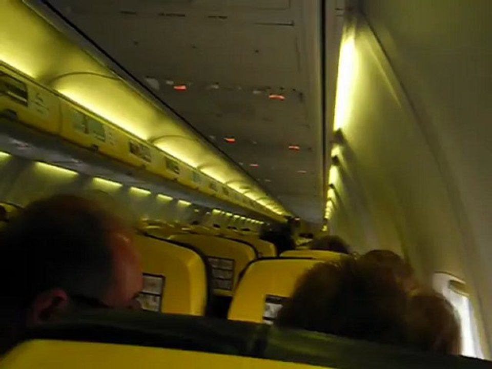 Atterrissage Marseille MP2 vol Ryanair FR9186 de Paris-Disney-Vatry 18 septembre 2012