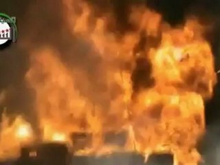 Video shows hand-grenade attack on Syrian tank