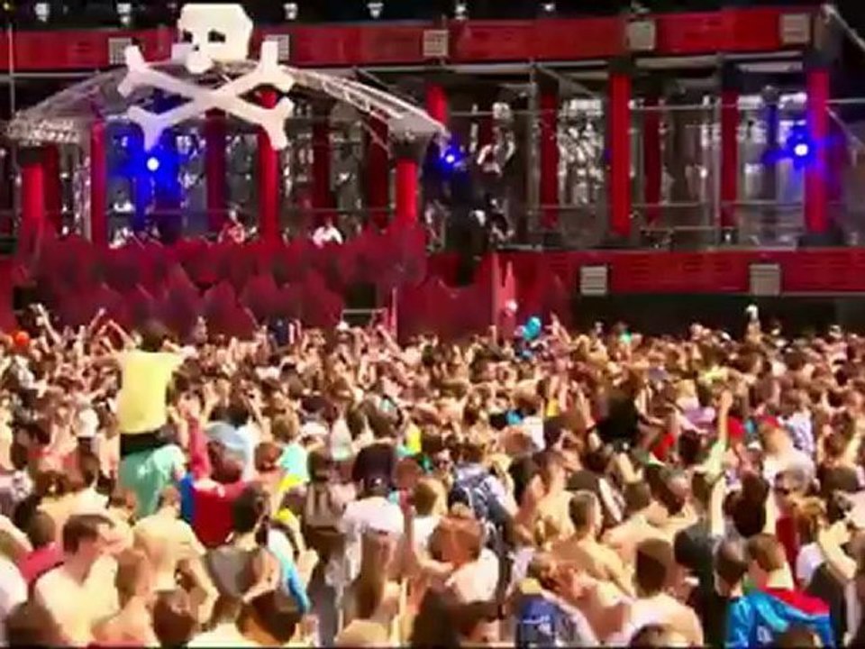 Defqon.1 2012 Aftermovie OFFICIAL Q-Dance GemaFree