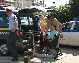 Μήνυμα προς τον Σόιμπλε:"Θα φορολογήσετε και τα καροτσάκια μας;"