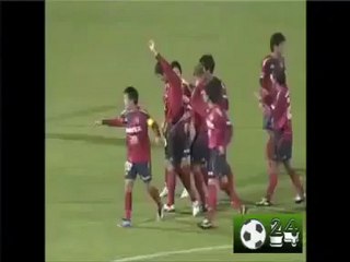 اتحداك لو شفت حارس مرمى اغبى من ده _المدرب هيموت نفسه