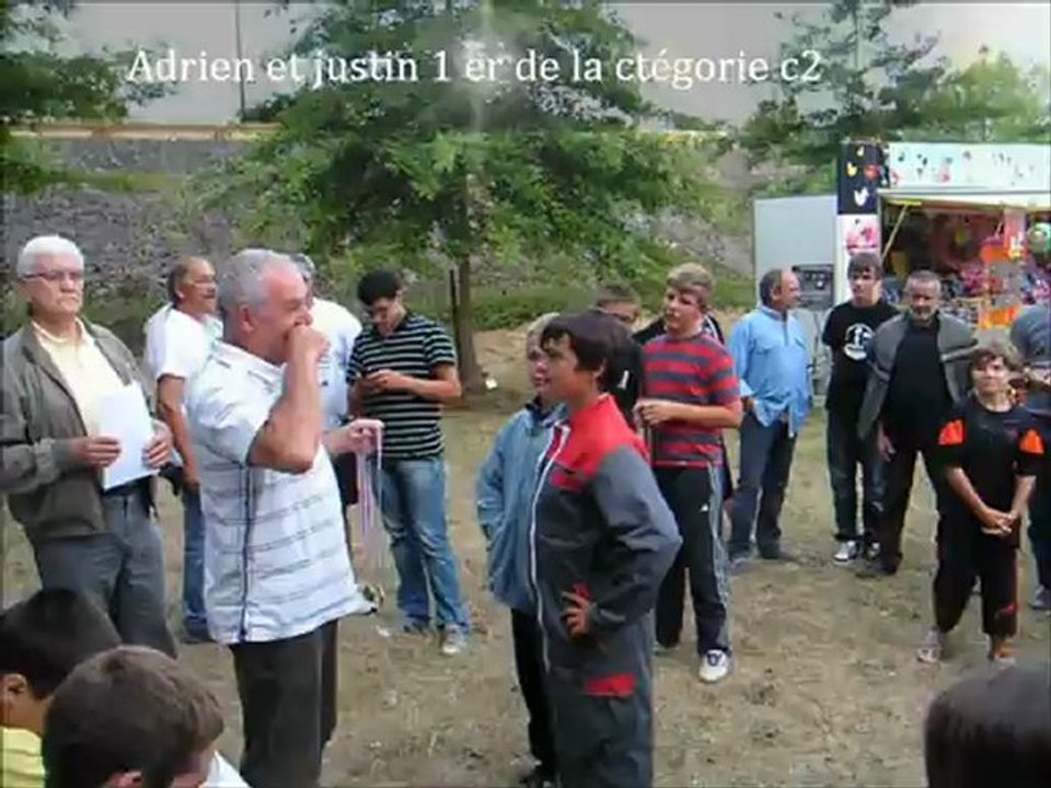 nos jeunes de Beaulieu sous la roche à la course de caisse a savon de Chaudefonds sur layon