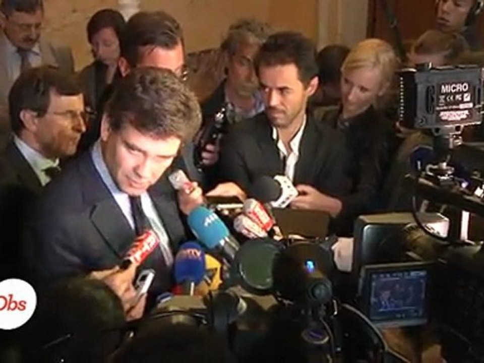 Sanofi : Montebourg annonce 900 suppressions d'emplois