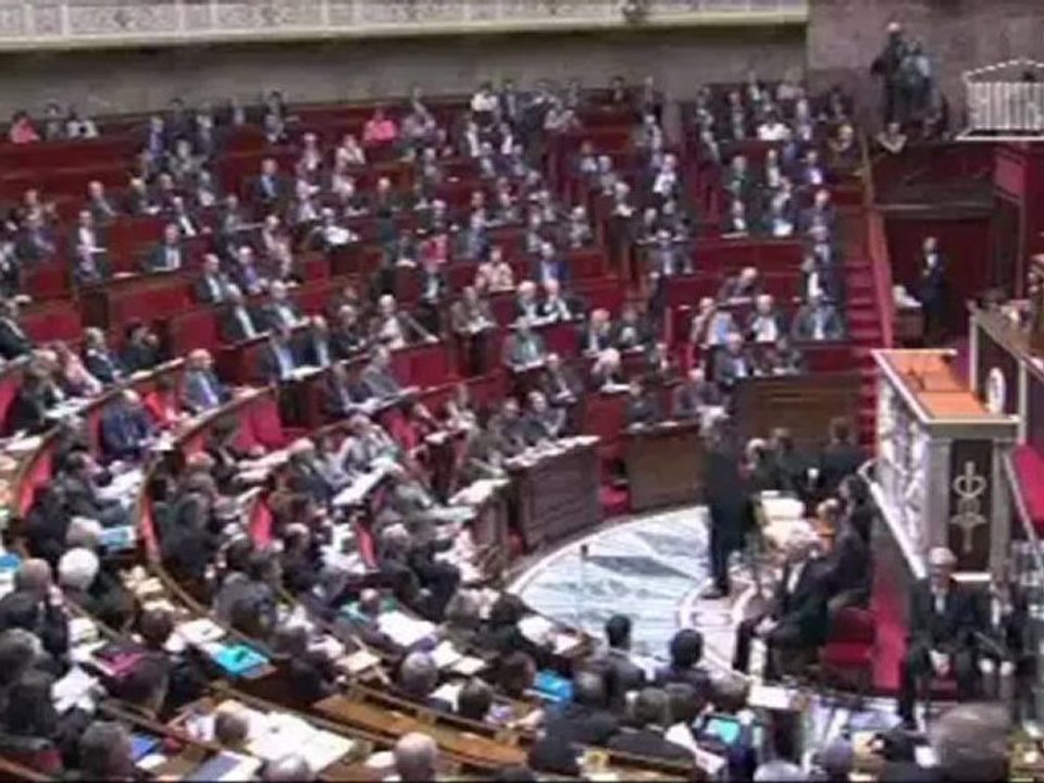 Réponse de Cécile Duflot à Henri Plagnol concernant la loi S.R.U lors de la séance du 25 septembre à l'Assemblée Nationale