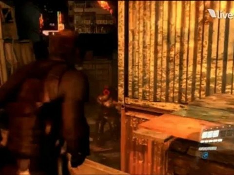 Resident Evil 6 - Leon's Campaign Chapter 4: Ustanak Crossover Battle & WHAT THE HECK ARE THOSE!?