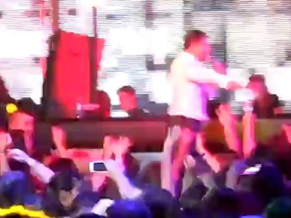 Worlds Apart -Don't change