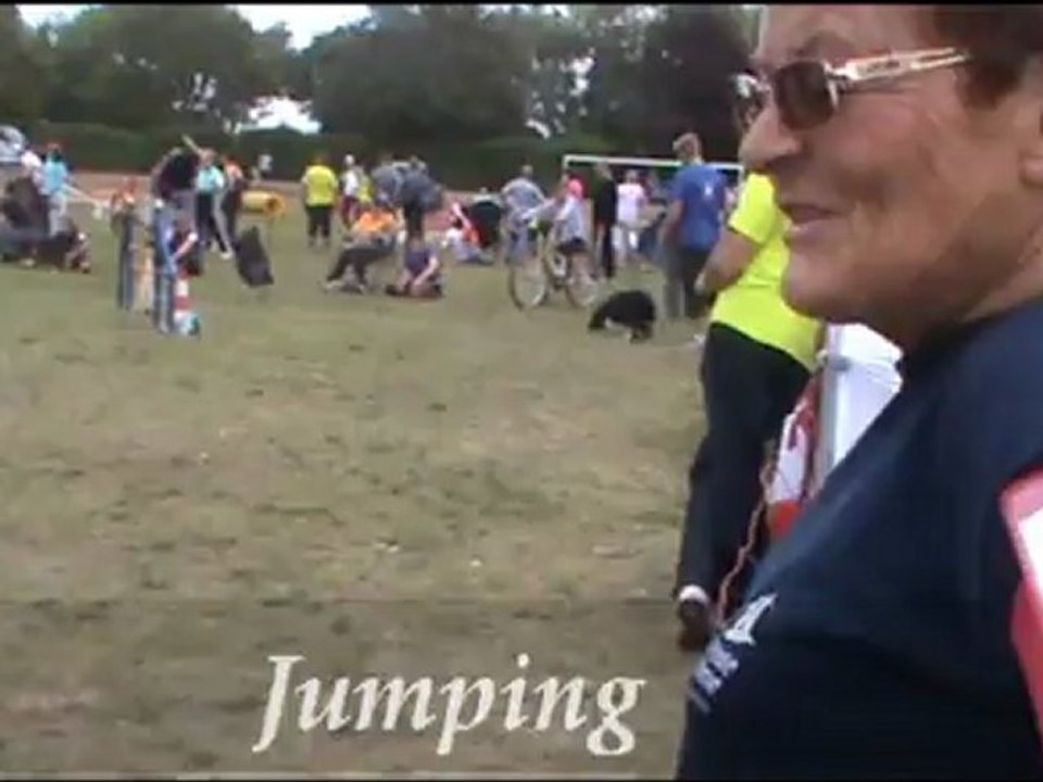 Johanny & Game Over 1er Concours Agility à St Sauveurs d'Aunis le 23 Septembre 2012