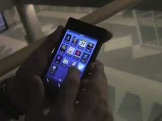 Hands-on with BlackBerry 10 running on Dev Alpha B Hardware!