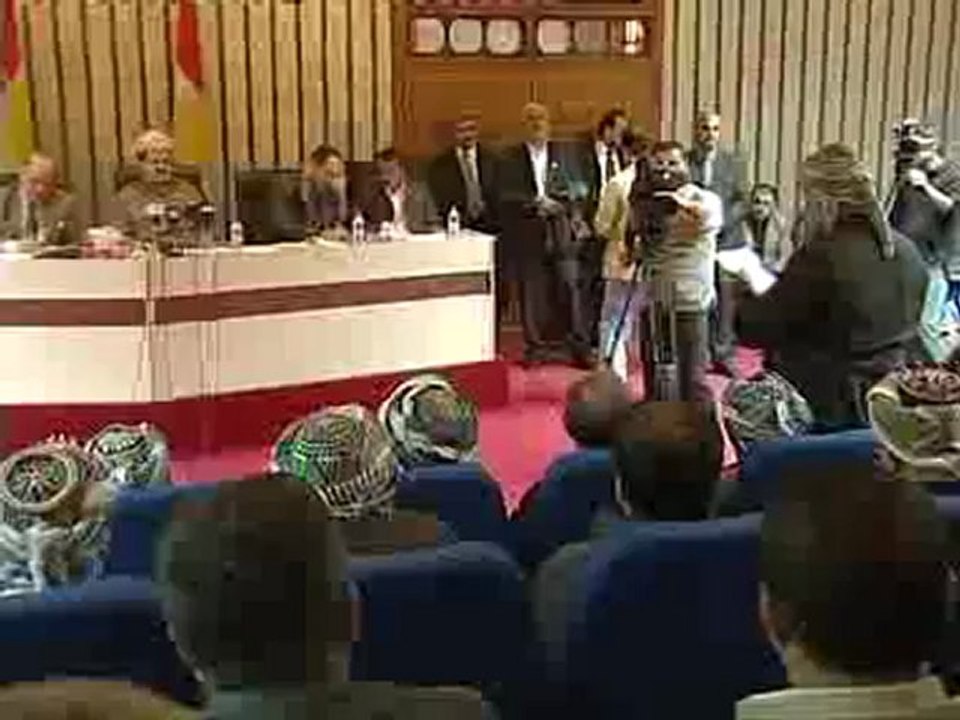 Serok Barzanî li gel Hejar û Kêmderametên Kurdistanê 10.12.2005