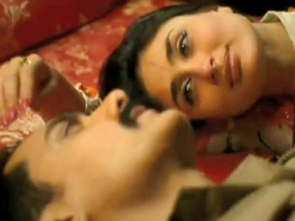 Kareena Kapoor To Add Khan In Talaash Credits - Bollywood Babes