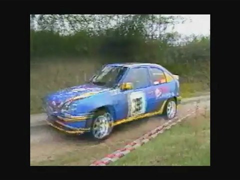 Rallye Envermeu 1999 avec la sortie d'une 106 à la fin !