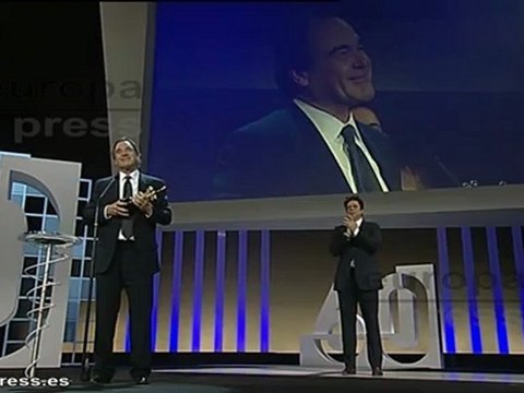 McGregor y Stone reciben el Premio Donostia