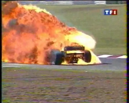Formula 1 Argentine 1996 Huge crash Badoer + Huge fire Diniz