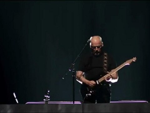 Roger Waters + David Gilmour_ Comfortably Numb, Live, O2 Are