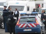 Perquisition dans un camp de gens du voyage
