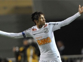 Un nouveau but et un nouveau trophée pour Neymar !