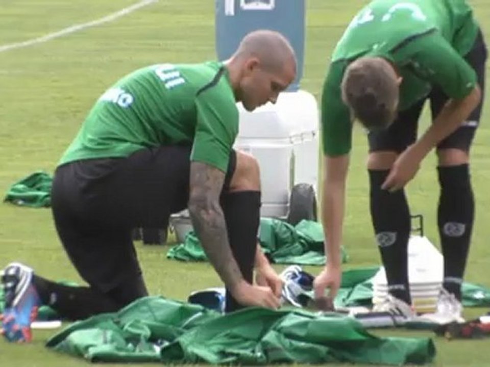 Schock für 96! Kreuzbandriss bei Andreasen