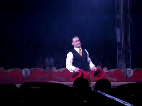 ALEX BASS gentleman juggler-presents Art agency Valentino