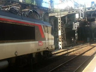 Départ de la BB15044 à destination du Havre