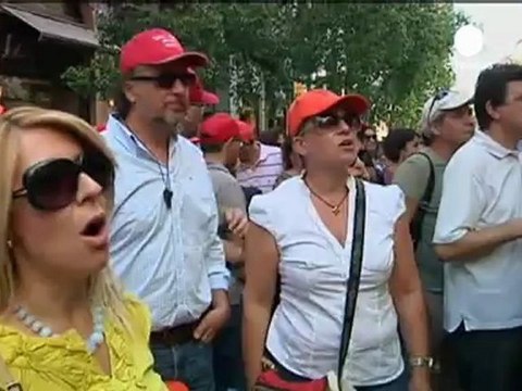 Atenas acuerda nuevos recortes pero exige dos años...