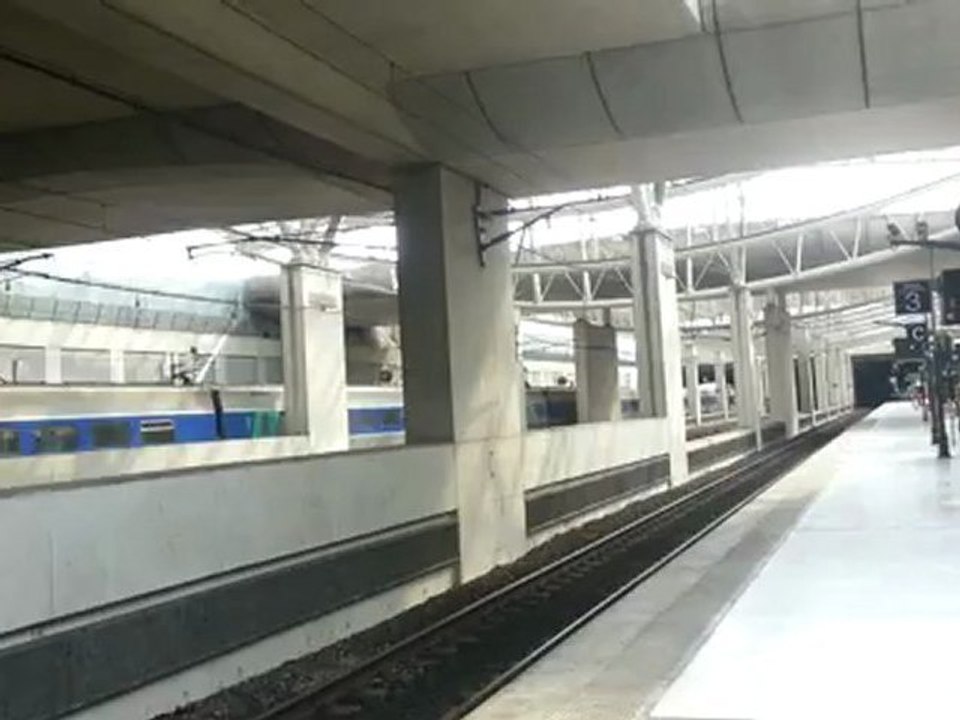 Passage en W d'une rame Eurostar