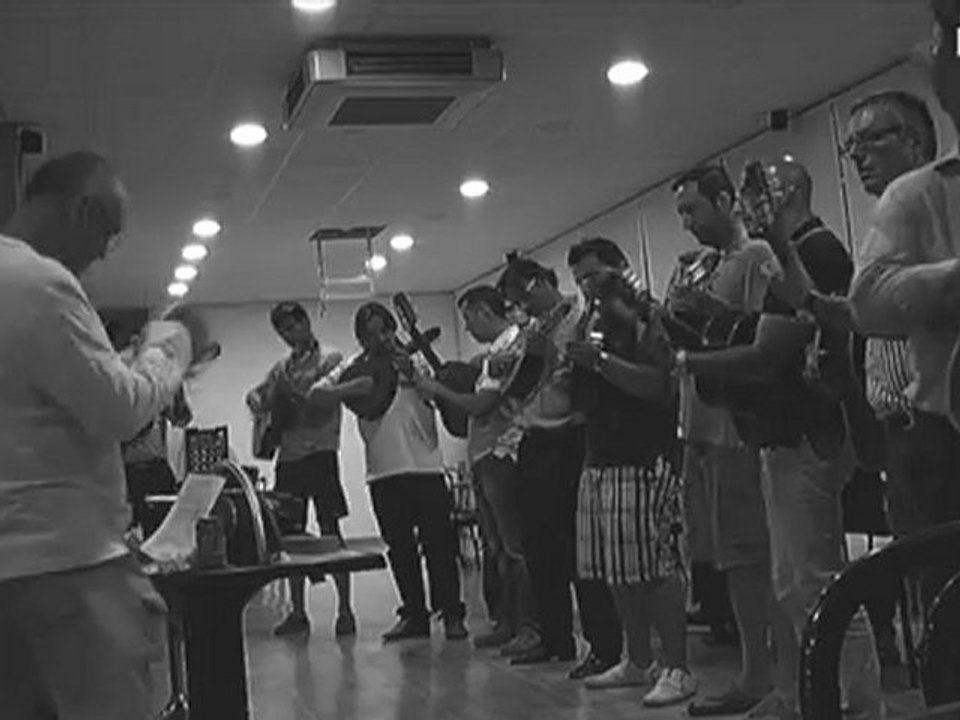 Mírame ensayo 2012