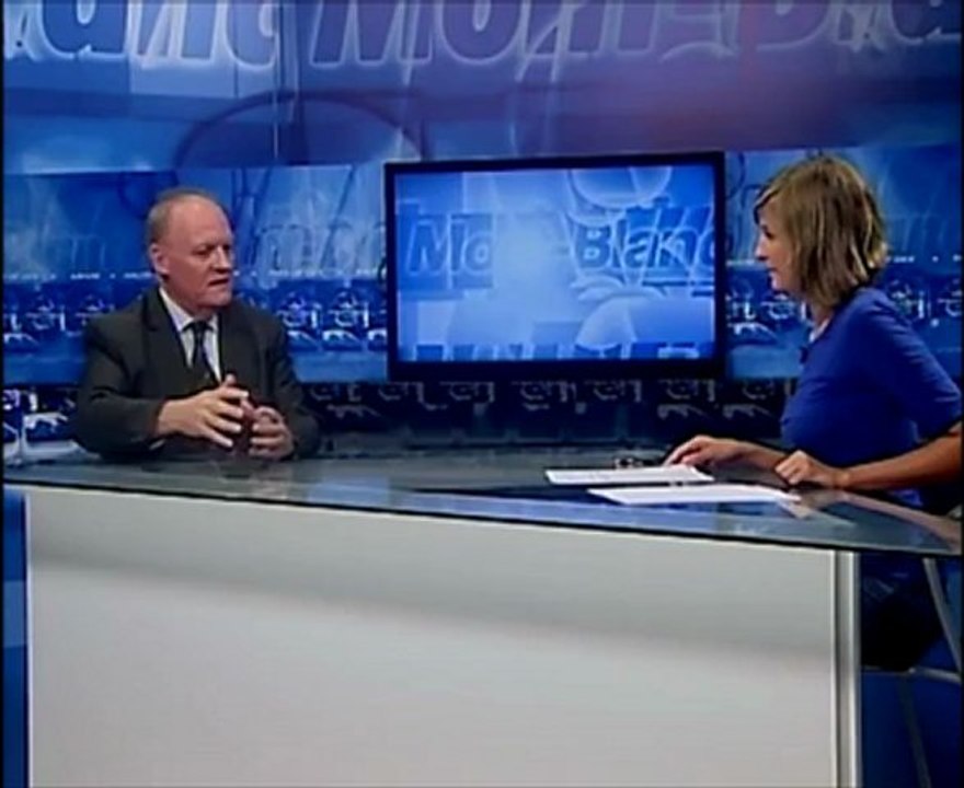 Interview de François Asselineau au JT de TV8 Mont-Blanc le 21 Septembre 2012