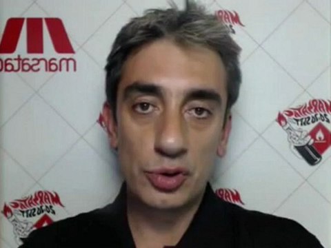 Dro Kilndjian, programmateur de Marsatac, dans le vidéomaton - 27/09/12 Dock des Suds (Marseille)