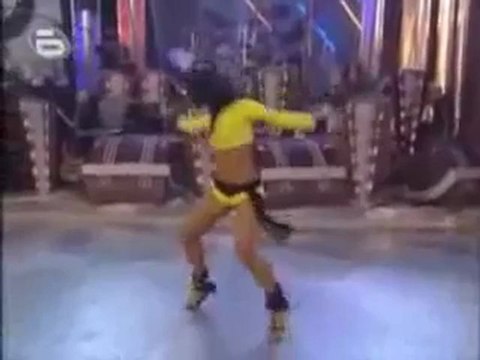 Супер красивый танец в исполнении зажигательной турецкой девушки !