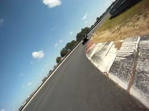 Manu au Vigeant en Trimumph Street Triple - 4eme