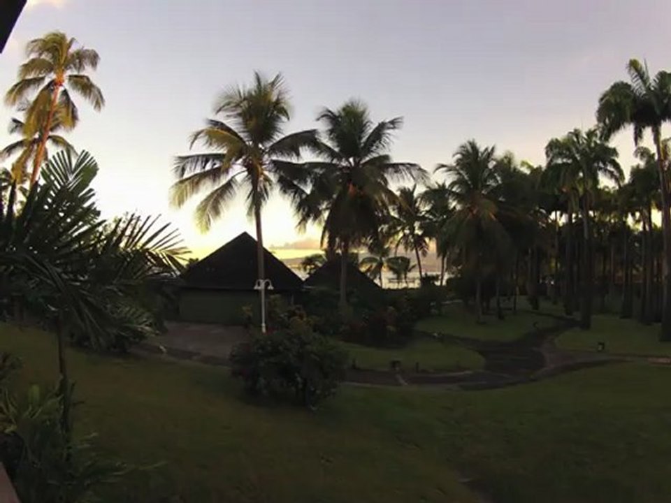 Lever de soleil au Bakoua, Martinique - sept 2012