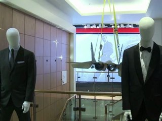 James Bond vai a leilão