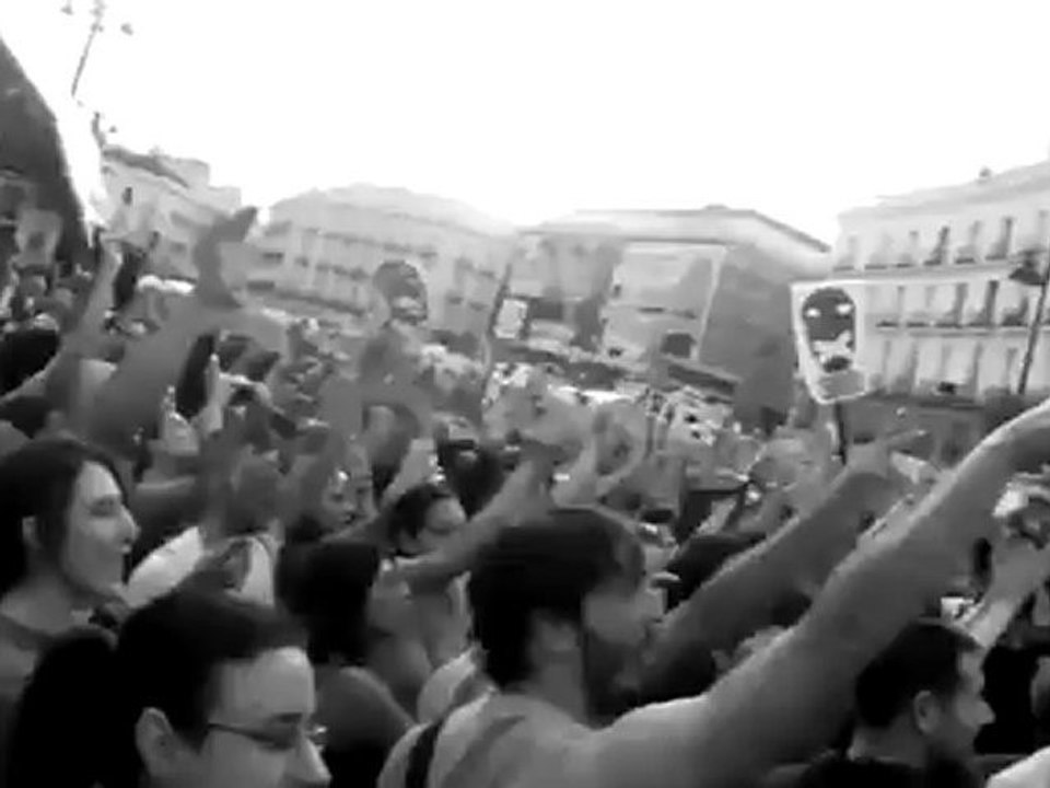 27M BCN REVOLUTION by Paco Ruiz