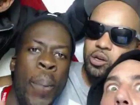 Grems dans le vidéomaton de Marsatac - 28/09/12 Dock des Suds (Marseille)