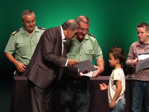 280912 Premis concurs de dibuix guardia civil a les escoles de Sant Andreu de la Barca