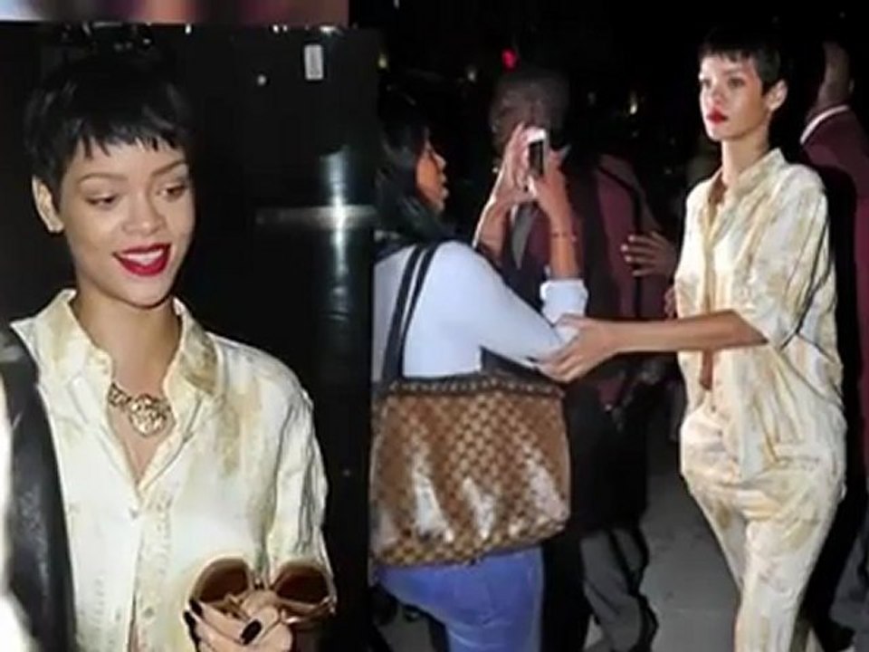 Rihanna Wows At Jay-Z's Club Opener