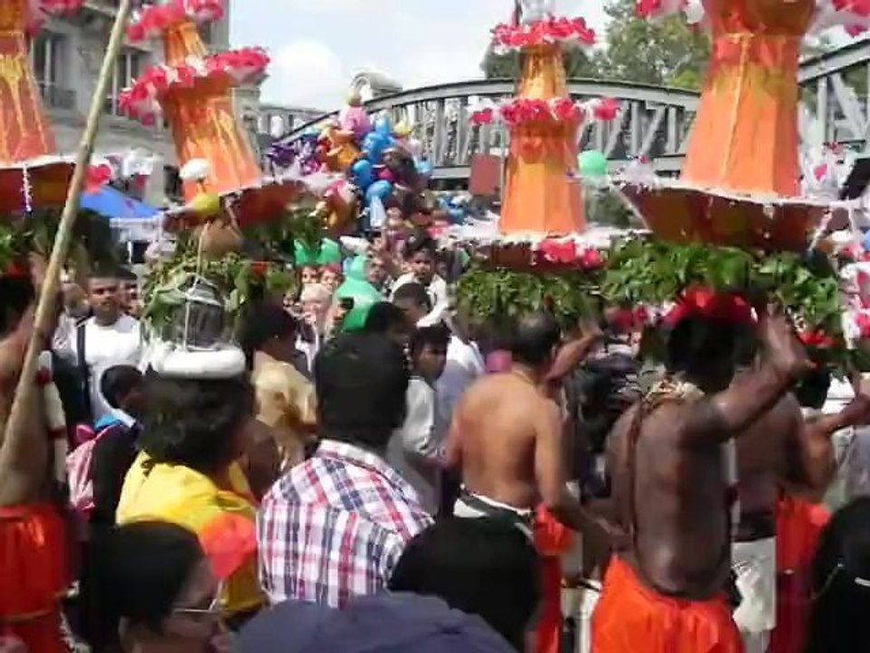 Paris - La Chapelle - Fête de Ganesh (4/12)