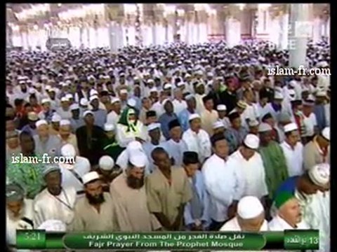 salat-al-fajr-20120929-madinah