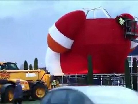 Père Noël géant - Avignon Le Pontet - Blachère Illumination