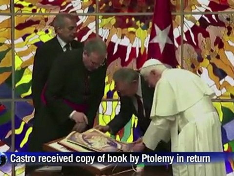 Pope meets Cuba's Raul Castro in Havana
