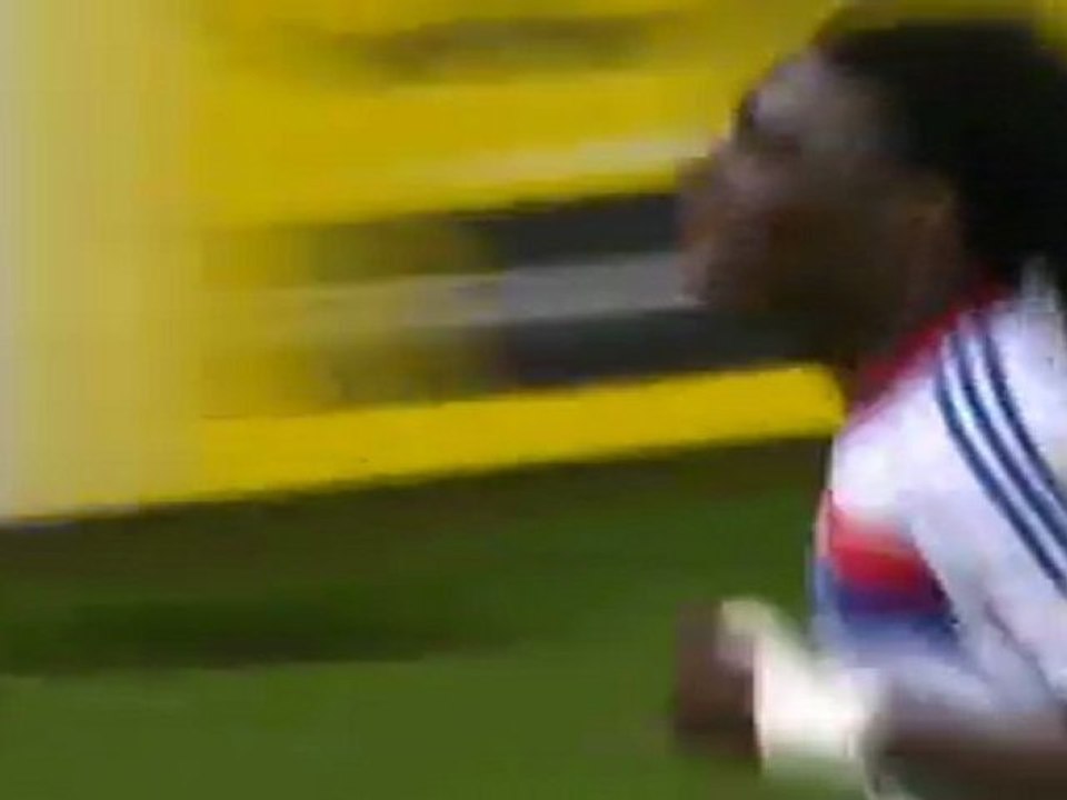 PSG 1.3 Lyon : Gomis Goal