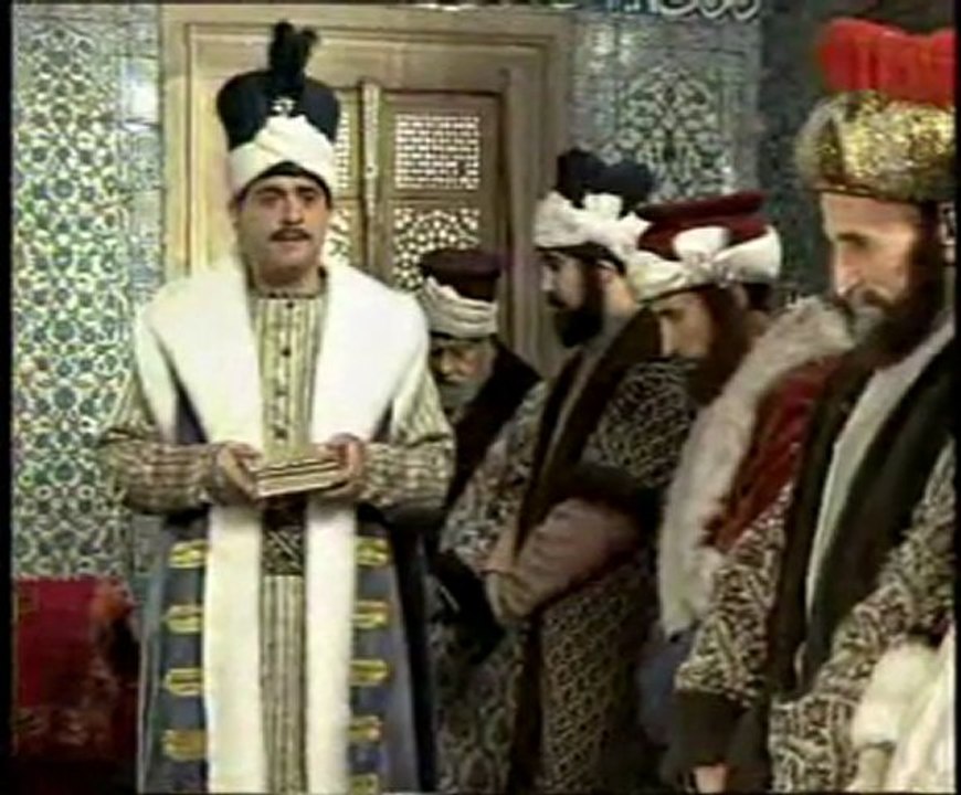 AZiZ MAHMUD HÜDAi Hz. NiN KERAMETi KUTUNUN iCiNDEKi KERTENKELE