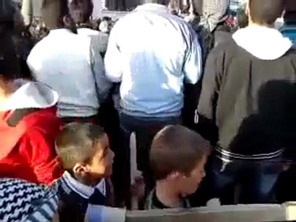 فري برس درعا بصرى الشام مظاهرة مع أهالي بلدة صماد ببصرى الشام 21 3 2012