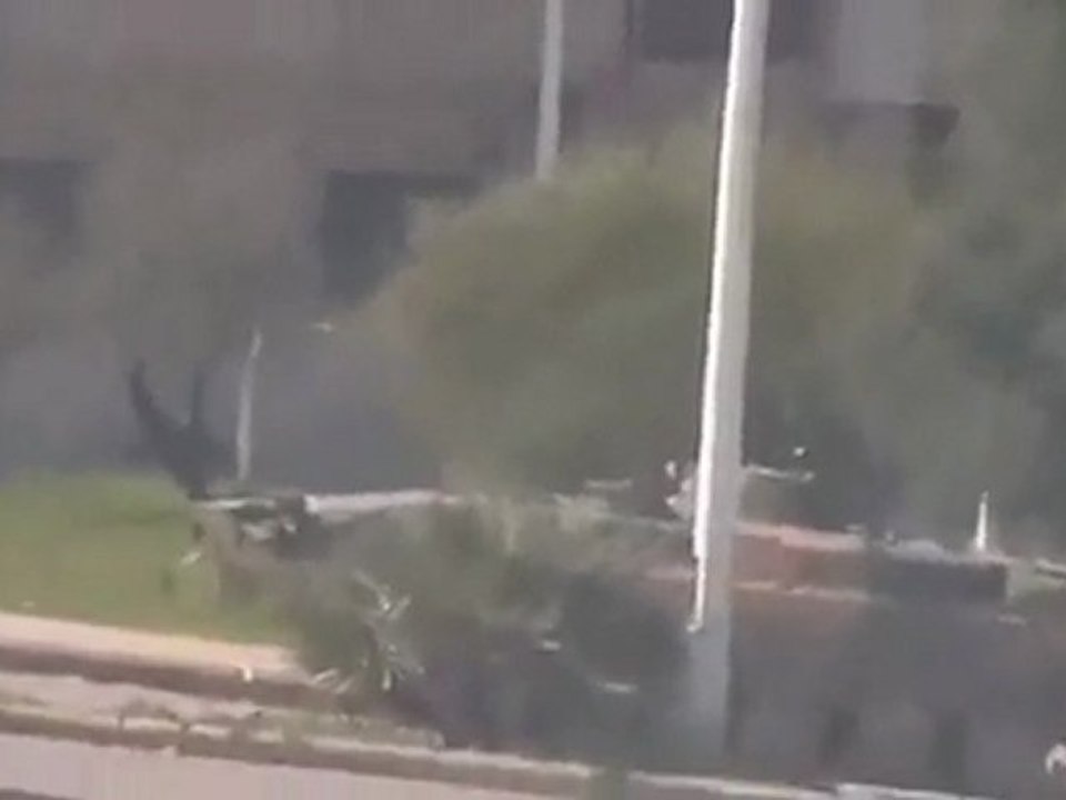 فري برس حماة المحتلة اقتحام حي الحميدية بالدبابات وقصف عشوائي 21 3 2012 2