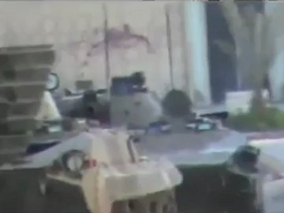 فري برس حماة المحتلة  الأربعين الدبابه تقصف المصور بإطلاق نار