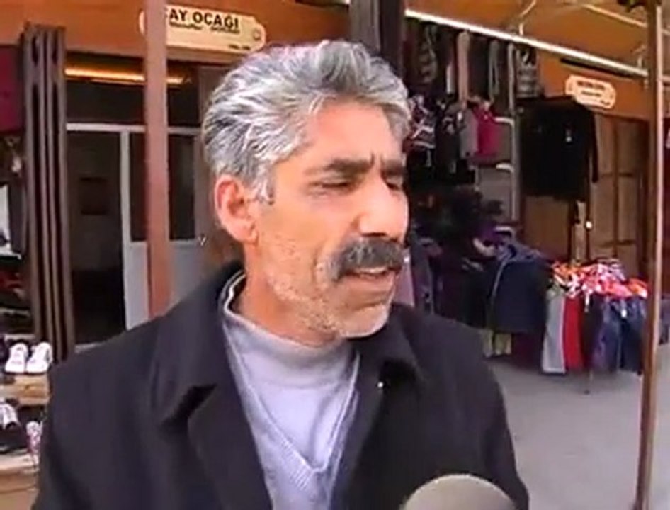 Eve Para Bırakıyoruz Çiçeği Kendileri Alsın