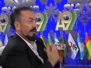 Ben her zaman hakkı söylerim, insanların ne demesi beni ilgilendirmez.