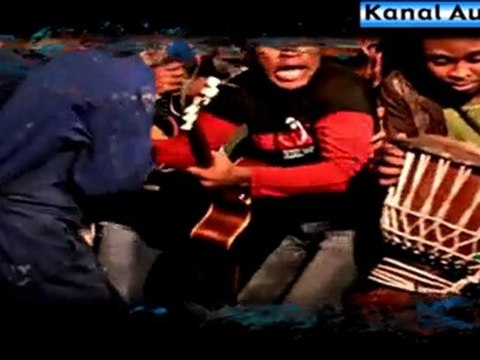 TSENGA - Tcha-tcha (île de Mayotte) : Sur Kanal Austral