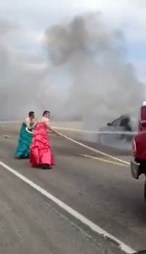 Pompier en robe sur un incendie (Fireman Drag)